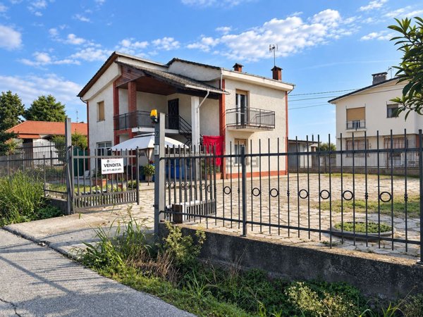 casa indipendente in vendita a Cercenasco