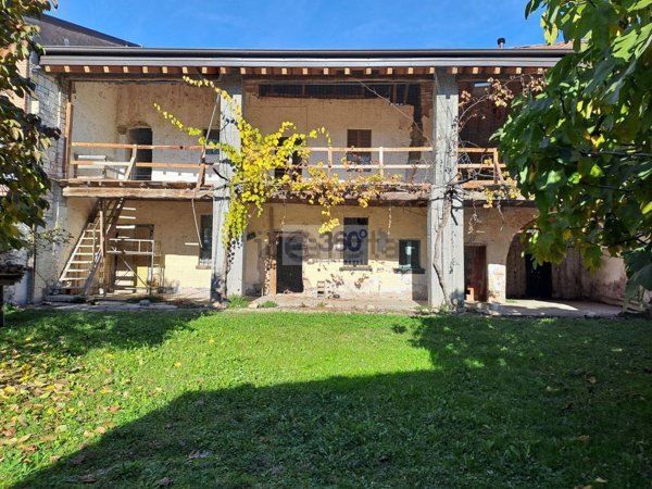pentavano in vendita a Passirano