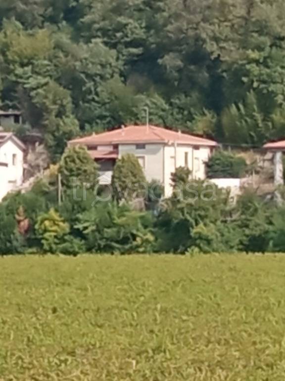 casa indipendente in vendita a Passirano