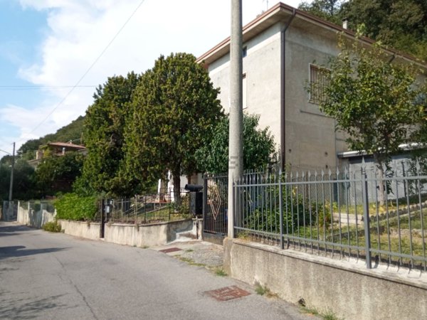 casa indipendente in vendita a Passirano