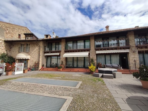 appartamento in vendita a Passirano in zona Camignone