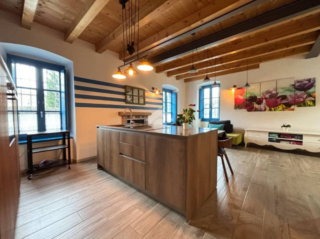 casa indipendente in vendita a Passirano
