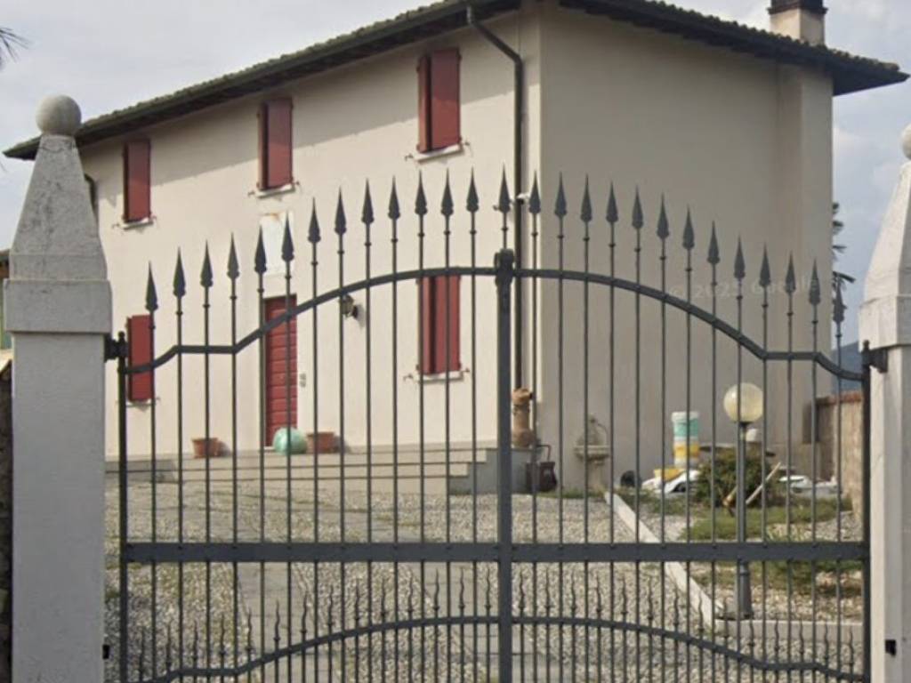 casa indipendente in vendita a Passirano