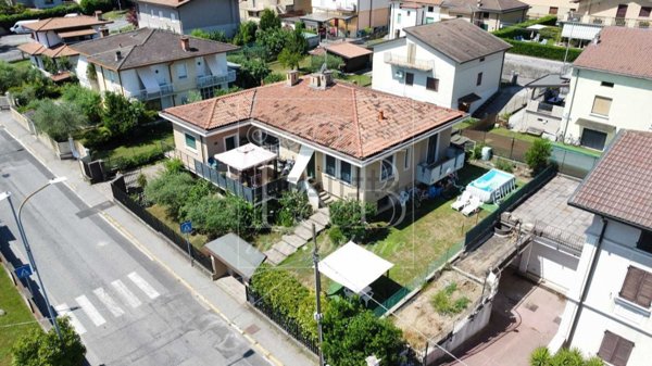 casa indipendente in vendita a Passirano