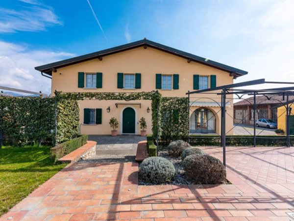 casa indipendente in vendita a Passirano