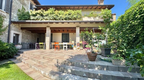 appartamento in vendita a Passirano in zona Camignone