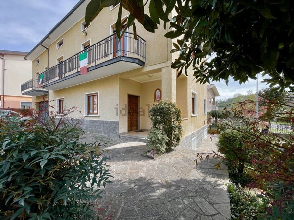 casa indipendente in vendita a Passirano in zona Monterotondo