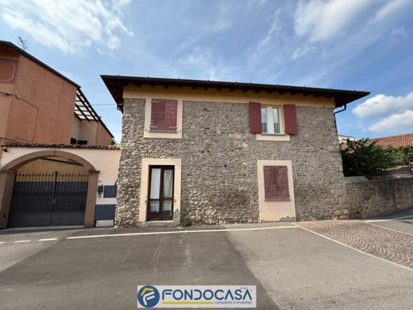 appartamento in vendita a Passirano in zona Camignone