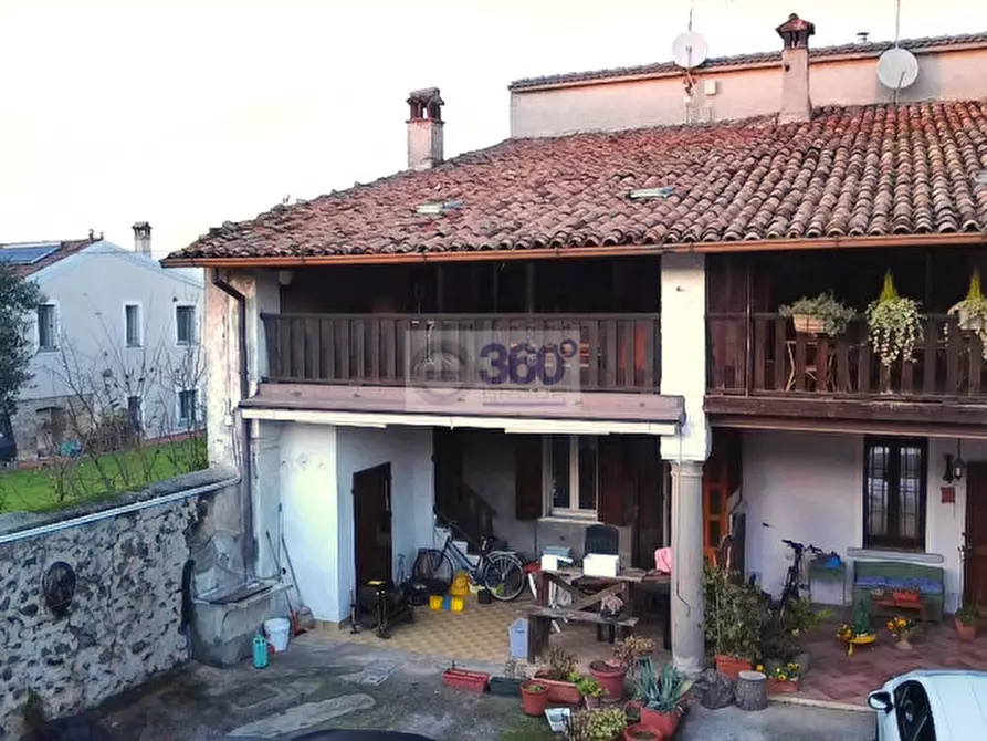 casa indipendente in vendita a Passirano in zona Camignone