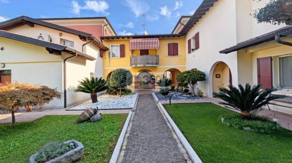 appartamento in vendita a Passirano in zona Monterotondo