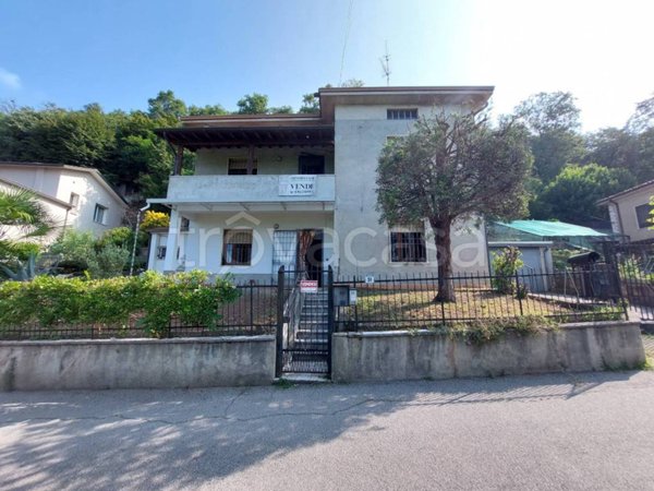 casa indipendente in vendita a Passirano