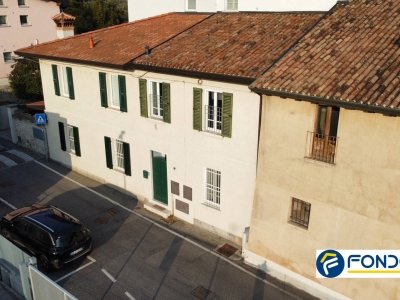 casa indipendente in vendita a Passirano in zona Camignone