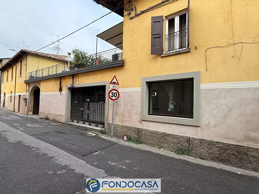 locale commerciale in vendita a Passirano in zona Camignone