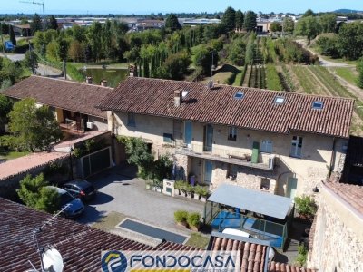 appartamento in vendita a Passirano in zona Valenzano