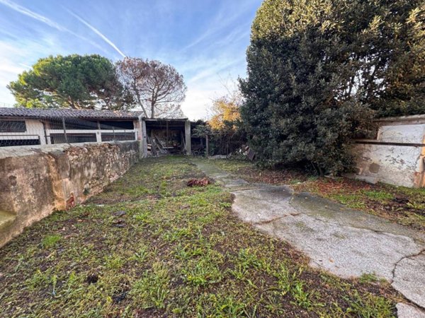 casa indipendente in vendita a Passirano in zona Camignone