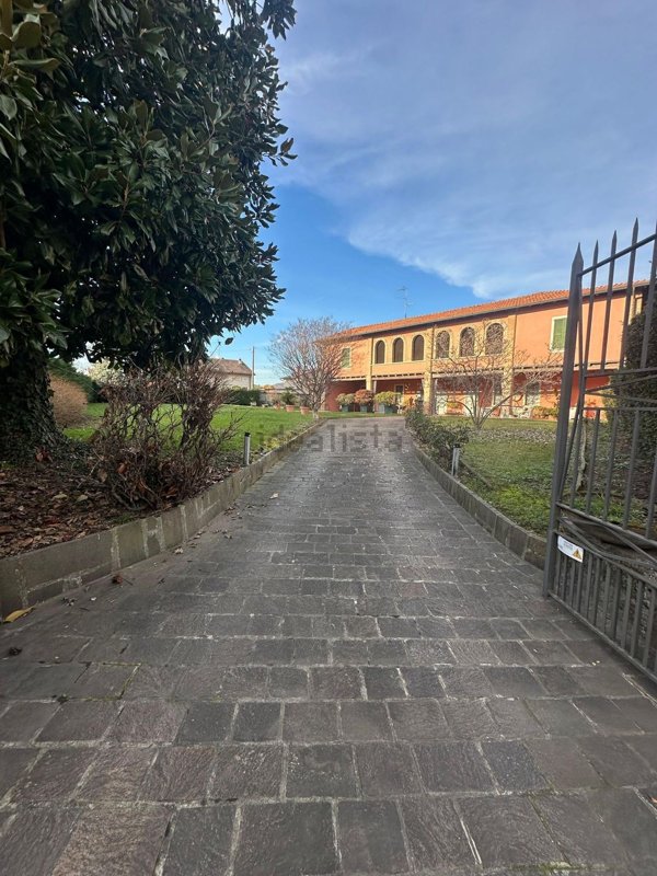 casa indipendente in vendita a Passirano