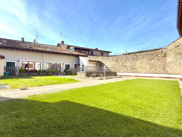 appartamento in vendita a Passirano