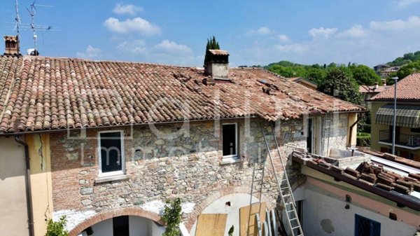 appartamento in vendita a Passirano in zona Monterotondo