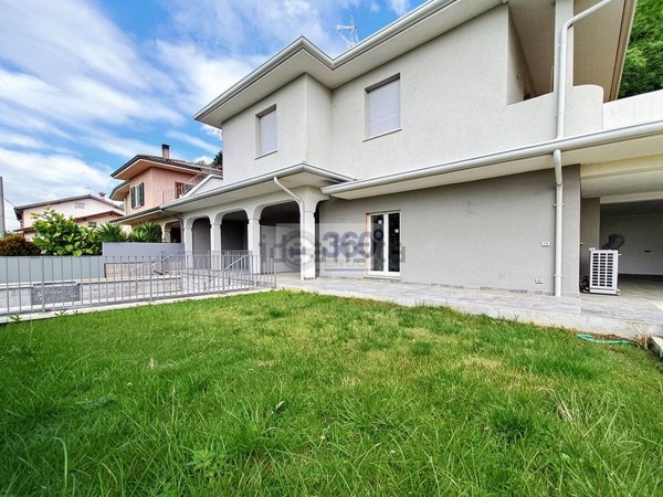 appartamento in vendita a Passirano in zona Camignone