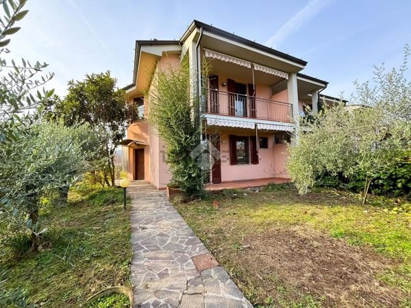 casa indipendente in vendita a Passirano in zona Camignone