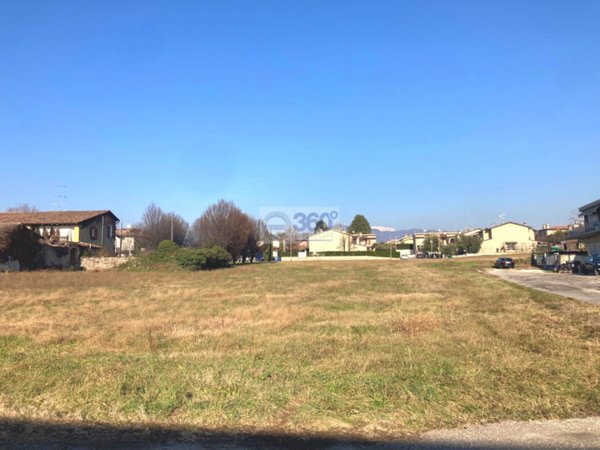 terreno edificabile in vendita a Passirano