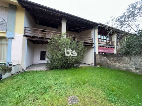 casa indipendente in vendita a Passirano