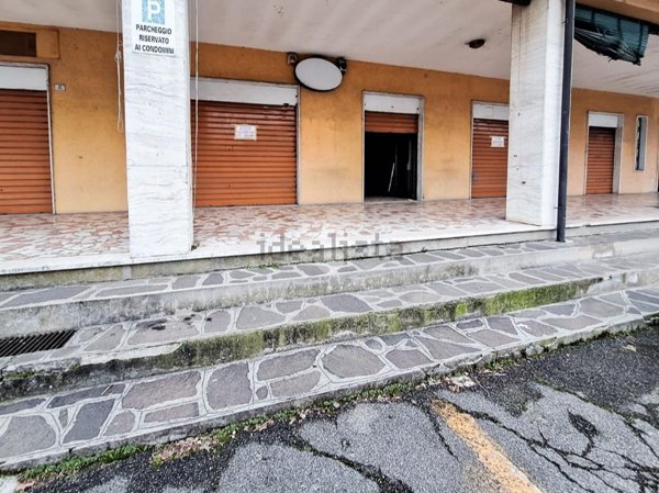locale commerciale in vendita a Pavone del Mella