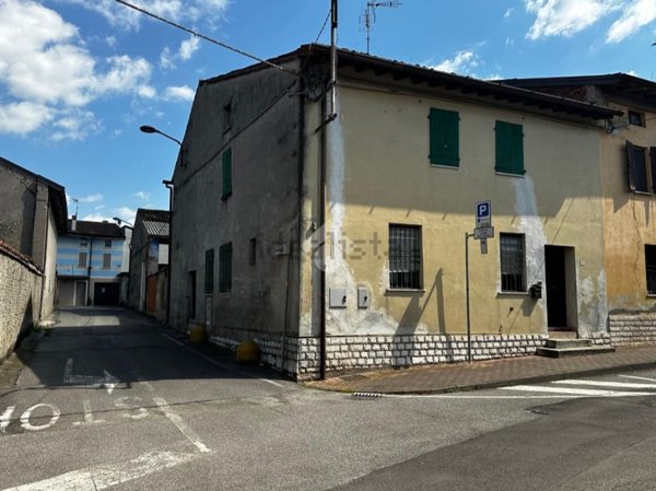 casa indipendente in vendita a Pavone del Mella