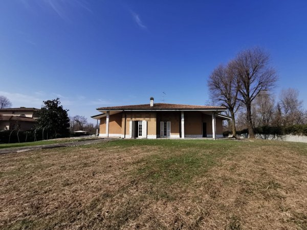 casa indipendente in vendita a Pavone del Mella