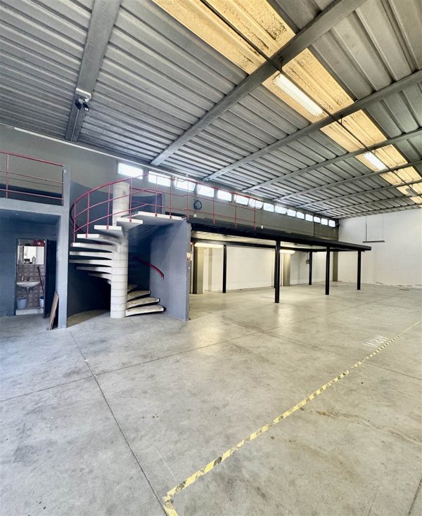 locale commerciale in vendita a San Paolo