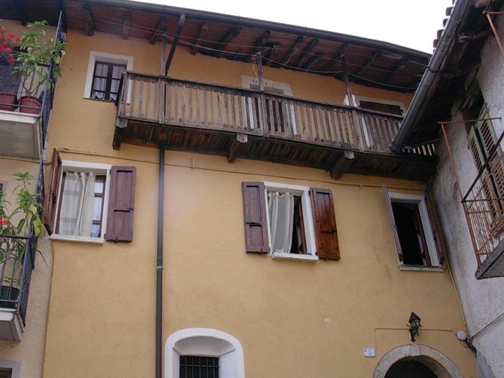 casa indipendente in vendita a Pertica Alta in zona Noffo