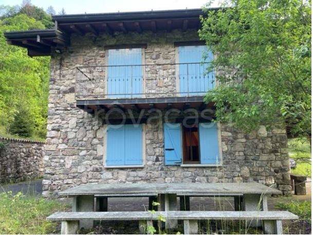 casa indipendente in vendita a Pertica Alta