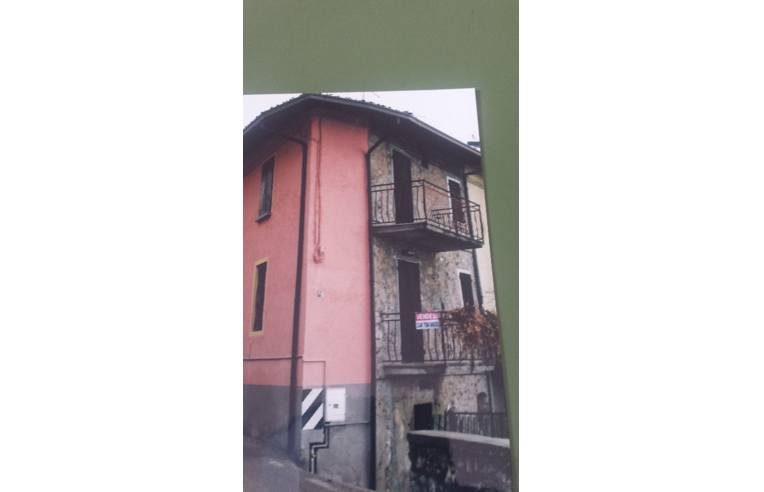 intera palazzina in vendita a Pertica Alta
