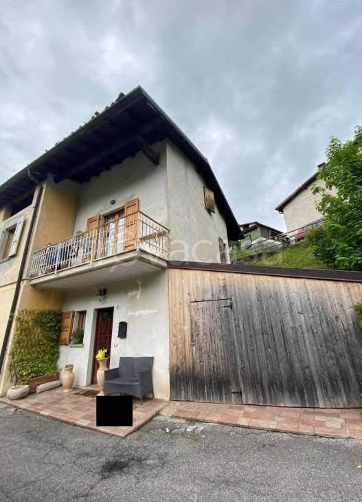 appartamento in vendita a Pertica Bassa in zona Levrange