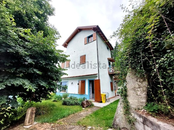 appartamento in vendita a Pertica Bassa in zona Levrange