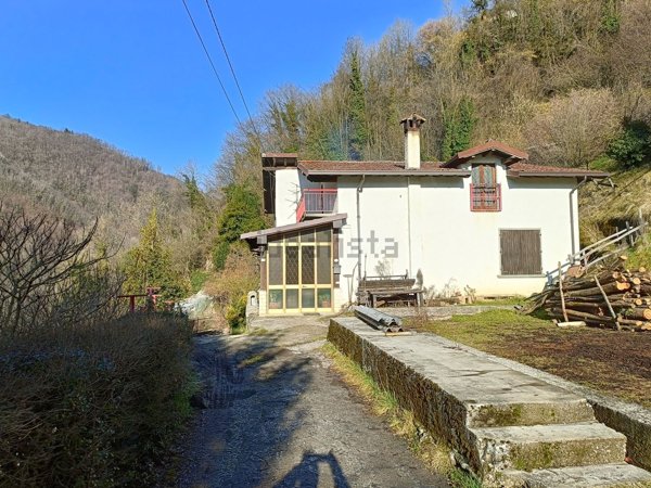 casa indipendente in vendita a Pertica Bassa