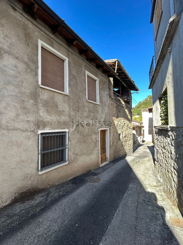 quadrivano in vendita a Pertica Bassa in zona Ono Degno