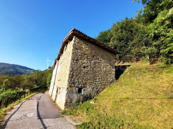 appartamento in vendita a Pertica Bassa in zona Avenone