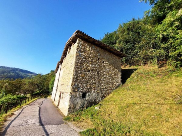 appartamento in vendita a Pertica Bassa in zona Avenone