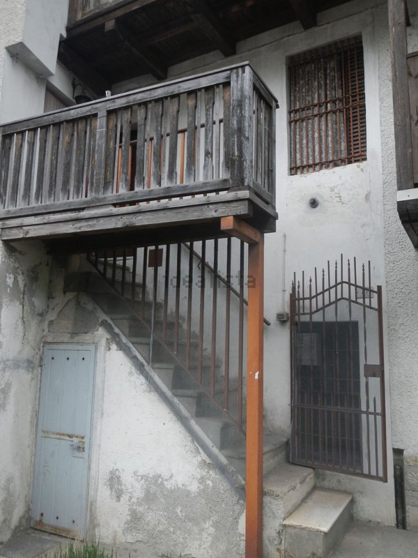 appartamento in vendita a Pezzaze in zona Lavone