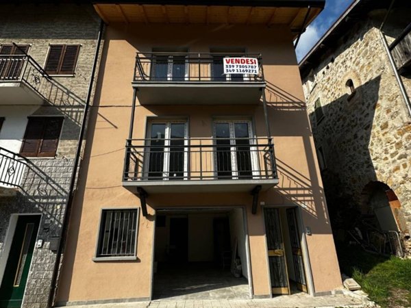 casa indipendente in vendita a Pezzaze