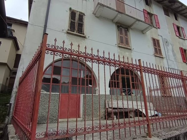 casa indipendente in vendita a Pezzaze