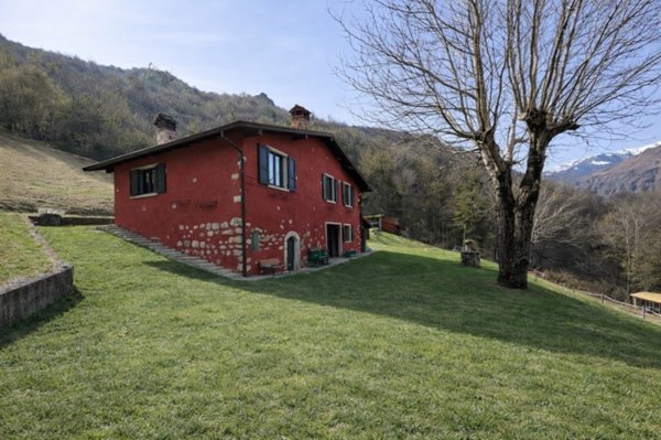 casa indipendente in vendita a Pezzaze