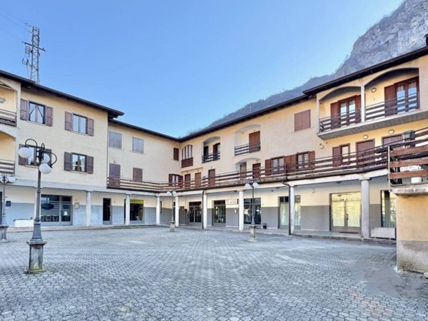 appartamento in vendita a Pezzaze in zona Lavone