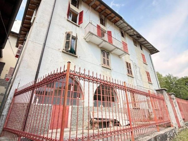 casa indipendente in vendita a Pezzaze