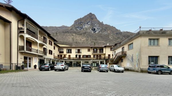 appartamento in vendita a Pezzaze in zona Lavone
