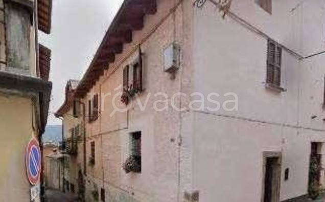 casa indipendente in vendita a Pezzaze