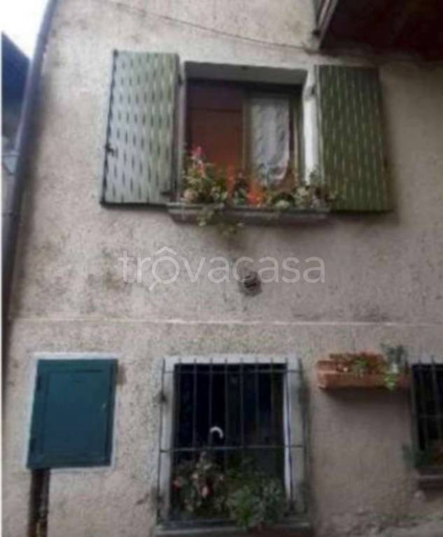 casa indipendente in vendita a Pezzaze in zona Stravignino