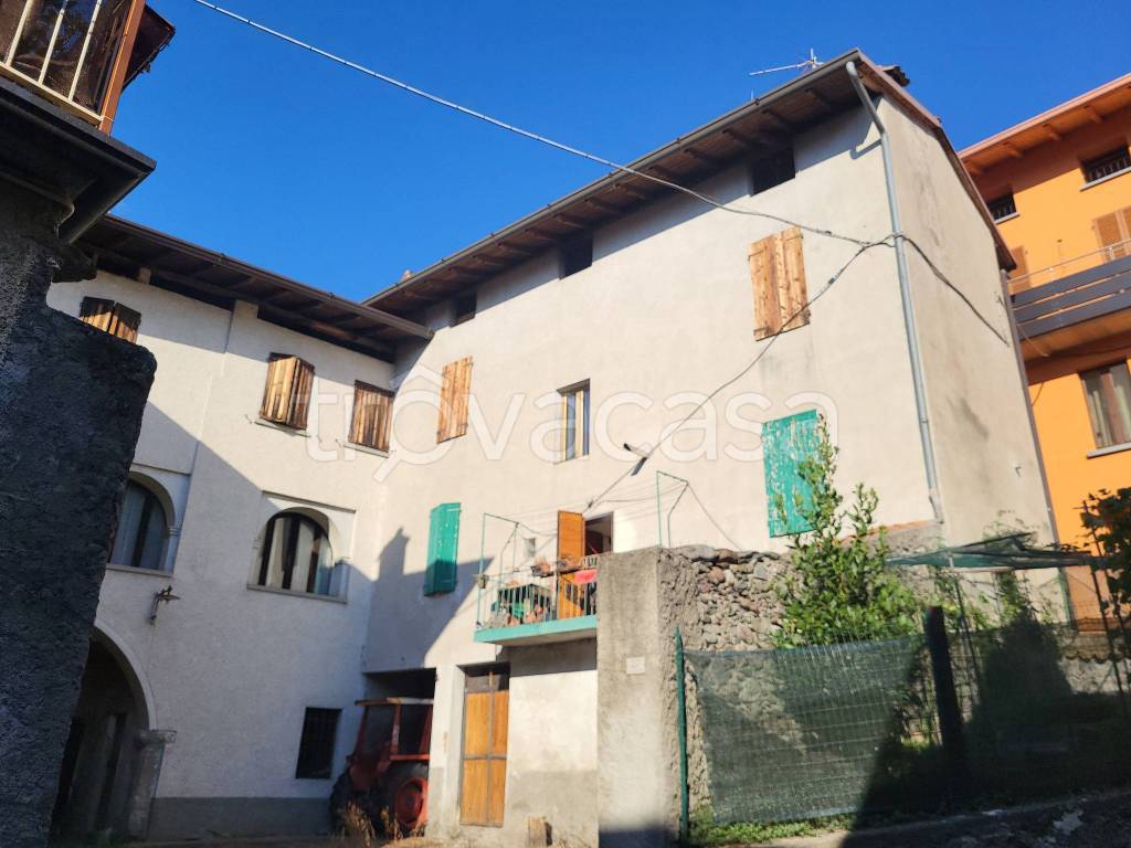 casa indipendente in vendita a Pian Camuno