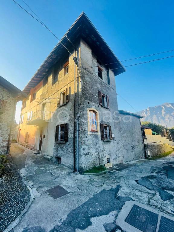 casa indipendente in vendita a Pian Camuno